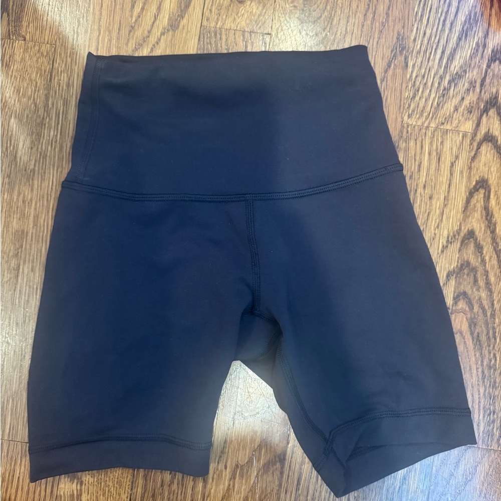 Lulu Women’s Black Align Biker Shorts Size 0